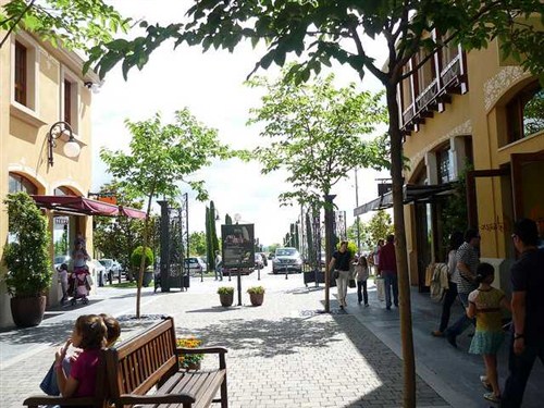 Las Rozas Village購物