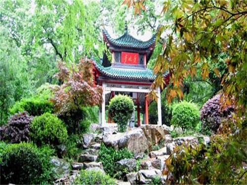 愛(ài)晚亭