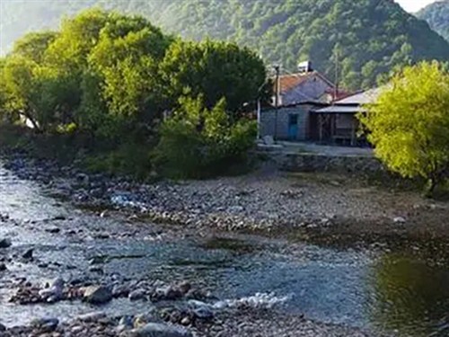 洋湖溝畫(huà)家村001